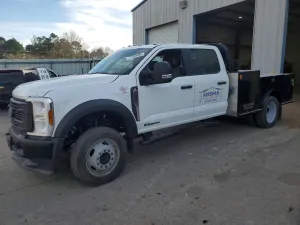 2025 FORD F550