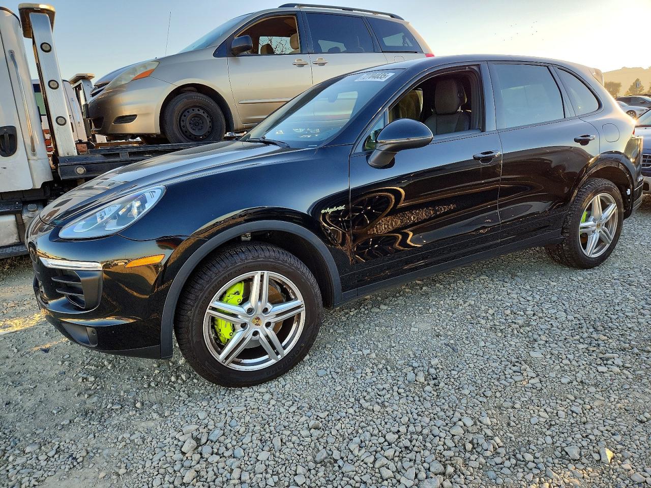 2016 PORSCHE CAYENNE