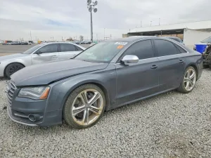 2014 AUDI S8
