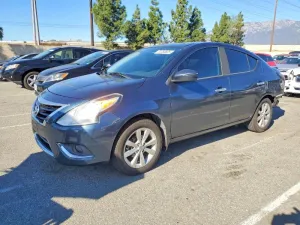 2017 NISSAN VERSA