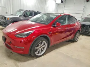 2024 TESLA MODEL Y