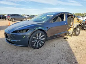 2024 TESLA MODEL 3