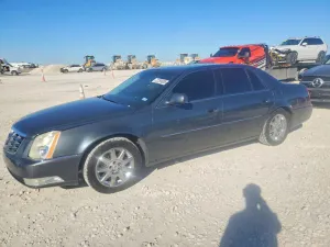 2011 CADILLAC DTS