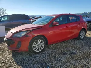 2013 MAZDA 3