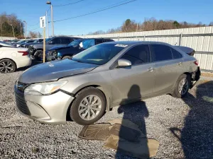 2015 TOYOTA CAMRY