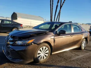2018 TOYOTA CAMRY
