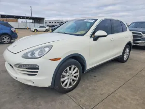 2012 PORSCHE CAYENNE