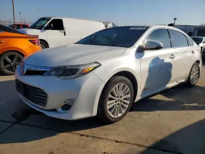 2013 TOYOTA AVALON