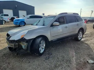 2014 SUBARU OUTBACK