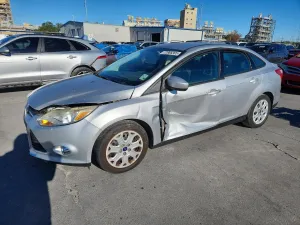 2012 FORD FOCUS