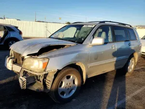 2005 TOYOTA HIGHLANDER