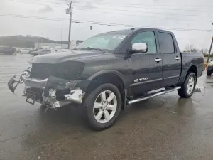 2015 NISSAN TITAN