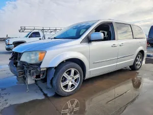 2012 CHRYSLER MINIVAN