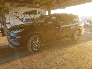 2021 TOYOTA HIGHLANDER