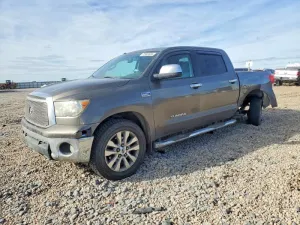 2013 TOYOTA TUNDRA