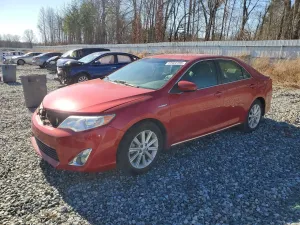 2013 TOYOTA CAMRY