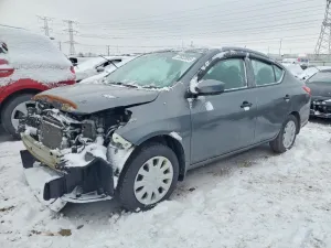 2017 NISSAN VERSA
