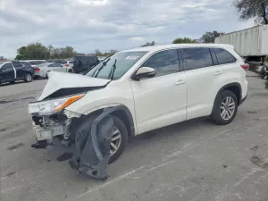 2016 TOYOTA HIGHLANDER