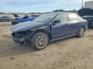 2013 VOLKSWAGEN PASSAT