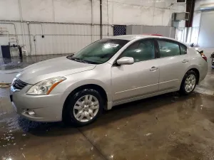 2010 NISSAN ALTIMA