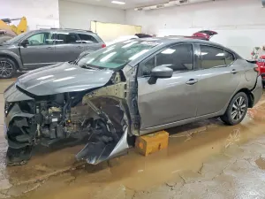 2021 NISSAN VERSA