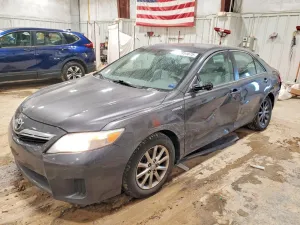 2011 TOYOTA CAMRY SOLA