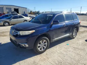 2013 TOYOTA HIGHLANDER