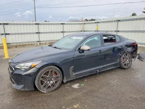 2022 KIA STINGER