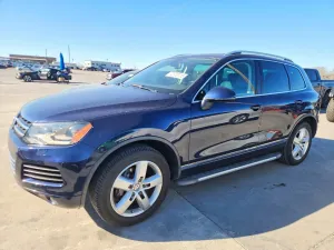 2012 VOLKSWAGEN TOUAREG