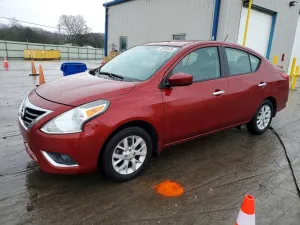 2017 NISSAN VERSA