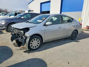 2017 NISSAN VERSA