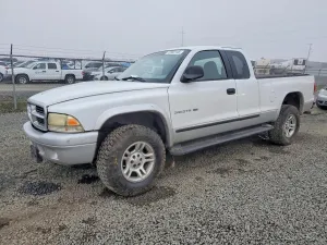 2002 DODGE DAKOTA