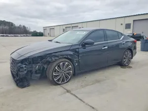 2023 NISS ALTIMA