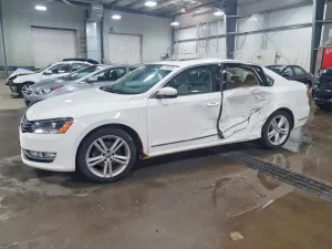 2014 VOLKSWAGEN PASSAT