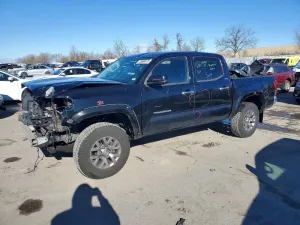 2017 TOYOTA TACOMA