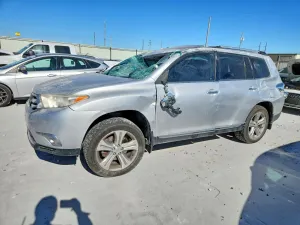 2013 TOYOTA HIGHLANDER