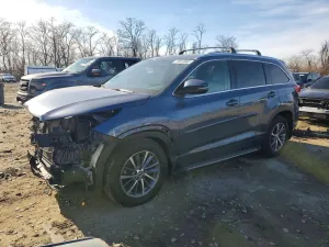 2019 TOYOTA HIGHLANDER