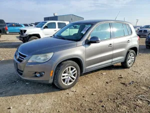 2011 VOLKSWAGEN TIGUAN