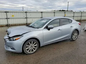 2017 MAZDA 3