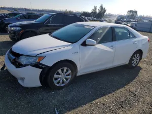 2013 TOYOTA CAMRY
