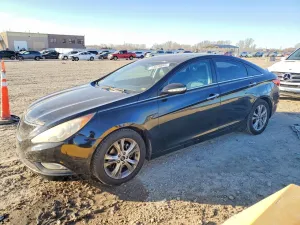 2011 HYUNDAI SONATA