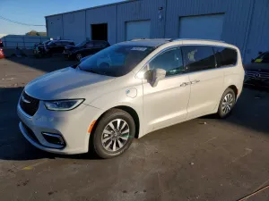 2021 CHRYSLER PACIFICA