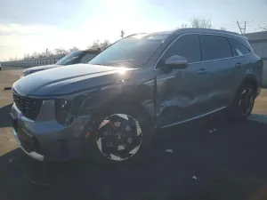 2025 KIA SORENTO