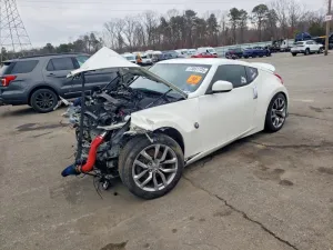 2014 NISSAN 370Z