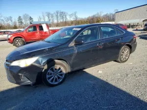 2016 TOYOTA CAMRY