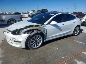 2018 TESLA MODEL 3