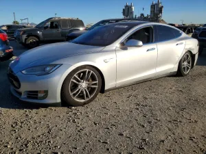 2013 TESLA MODEL S