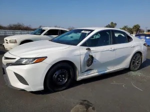 2018 TOYOTA CAMRY
