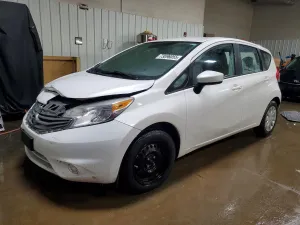 2016 NISSAN VERSA
