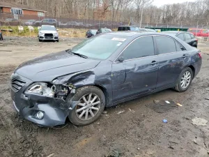 2010 TOYOTA CAMRY